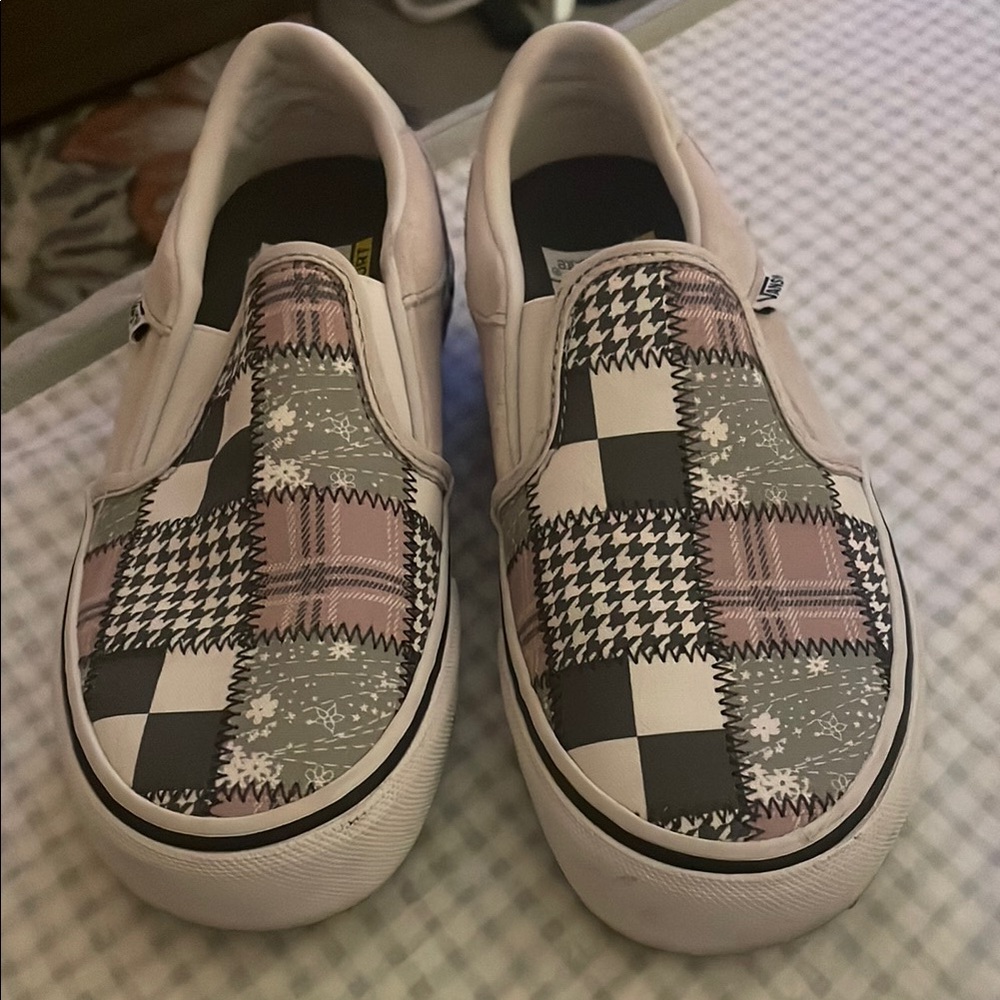 Vans Women's Slip-On Shoes - Pink and Gray Plaid